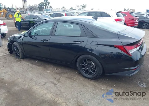 2021 Hyundai Elantra Sel z USA, uszkodzony, nr VIN 5NPLM4AG4MH012147